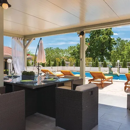 Ferienhaus In With Wifi Unesic