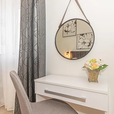 In With Wifi * Unesic