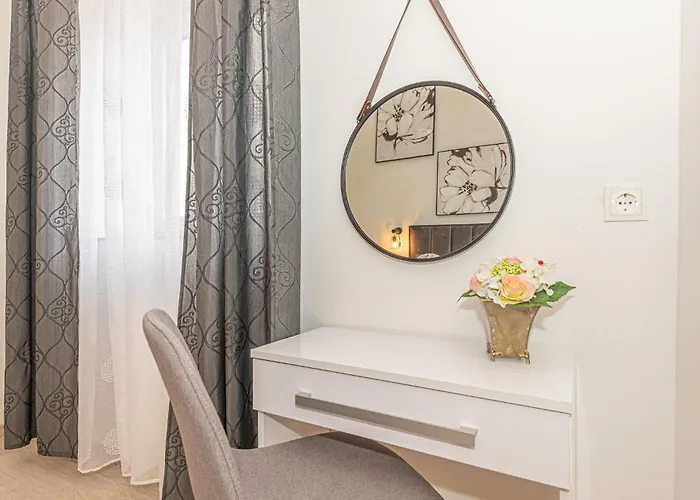 In With Wifi * Unesic