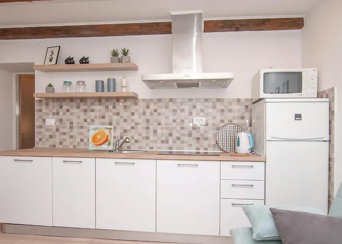 In With Wifi Holiday home Unesic